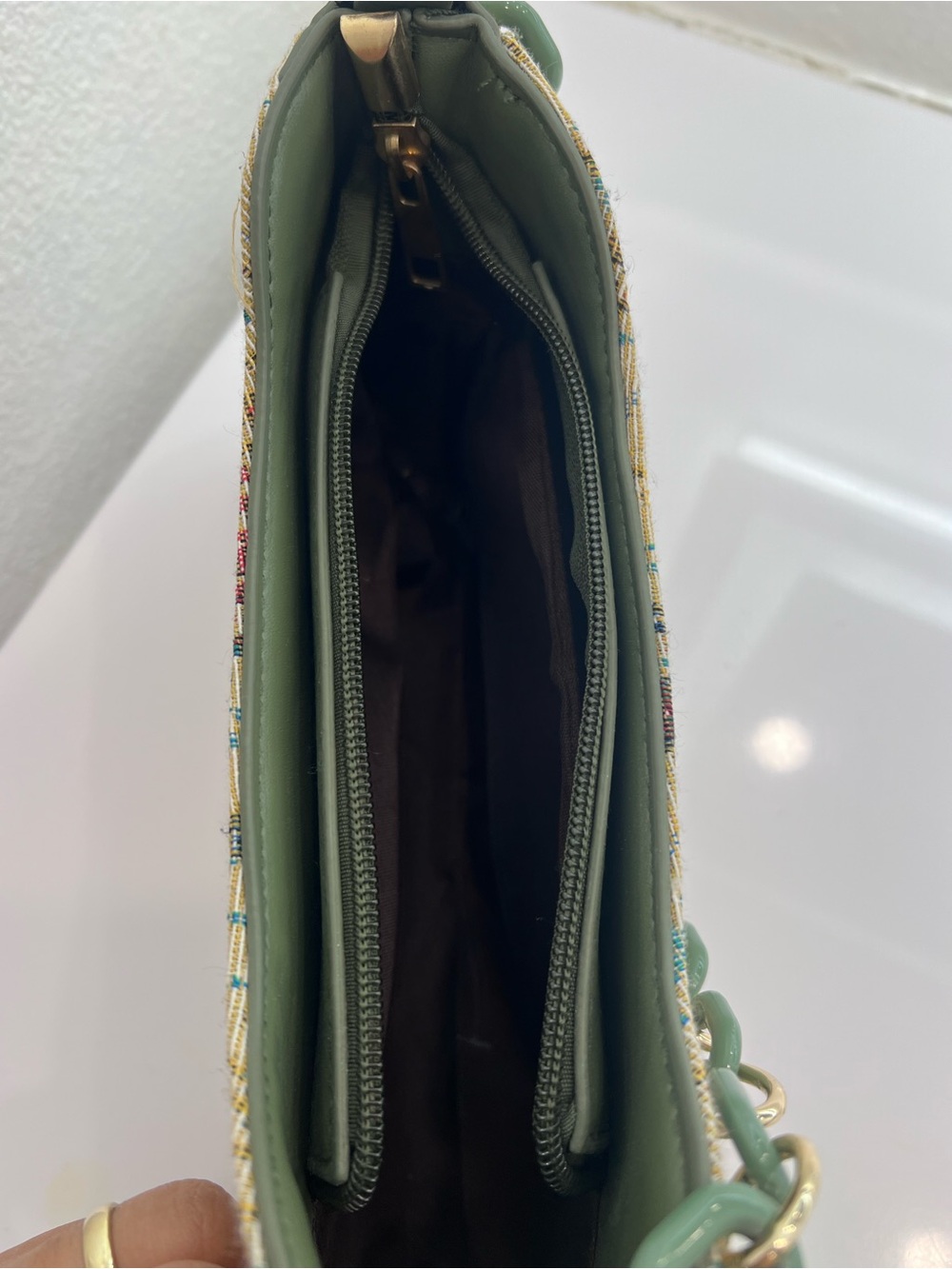 Vintage Floral Tapestry Baguette Bag – Green & Gold Acrylic Chain Strap Shoulder - Picture 10 of 13